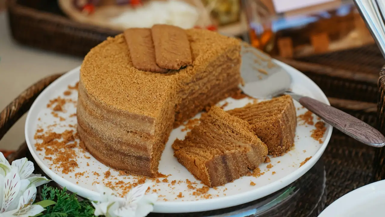 Torta de biscoito aprenda 10 receitas saborosas
