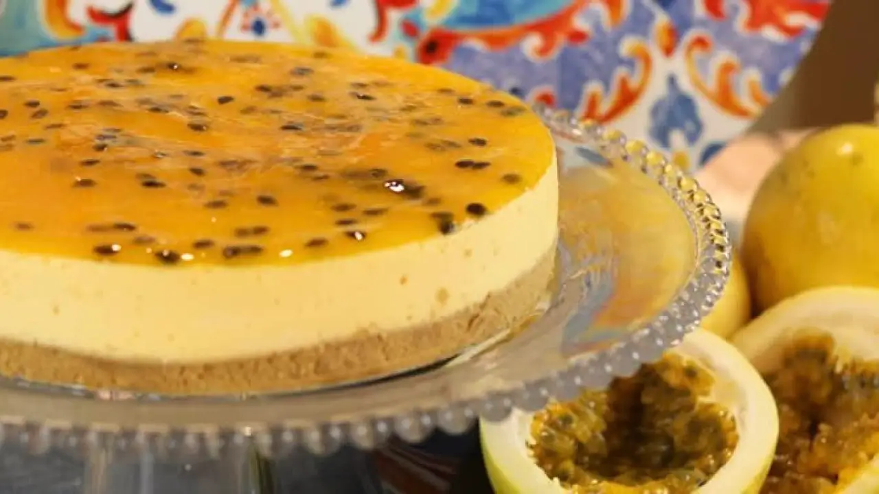 torta mousse de maracujá aprenda 10 receitas diferentes