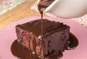 bolo com calda 10 receitas deliciosas